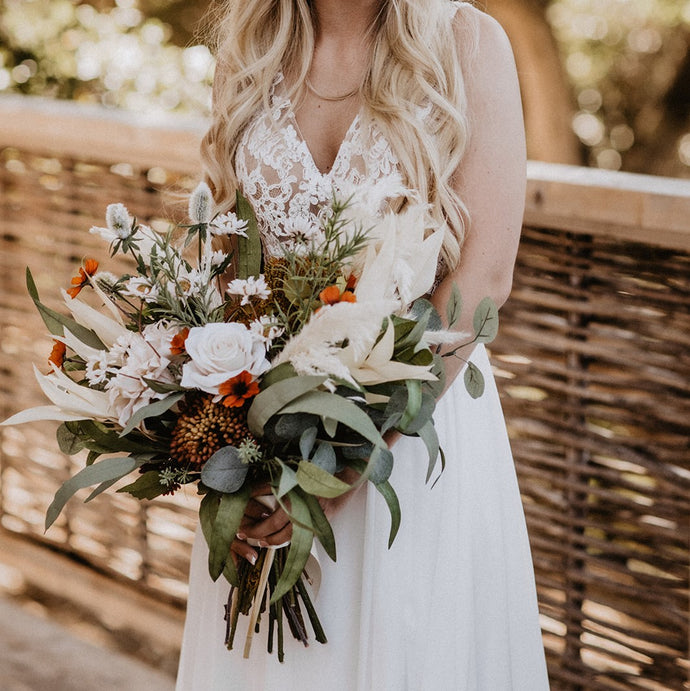 Boho Dried Flower Bouquet for Outdoor Wedding