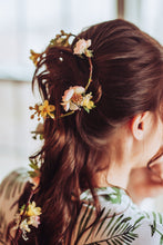 Load image into Gallery viewer, Floral Hair Vine for Bride
